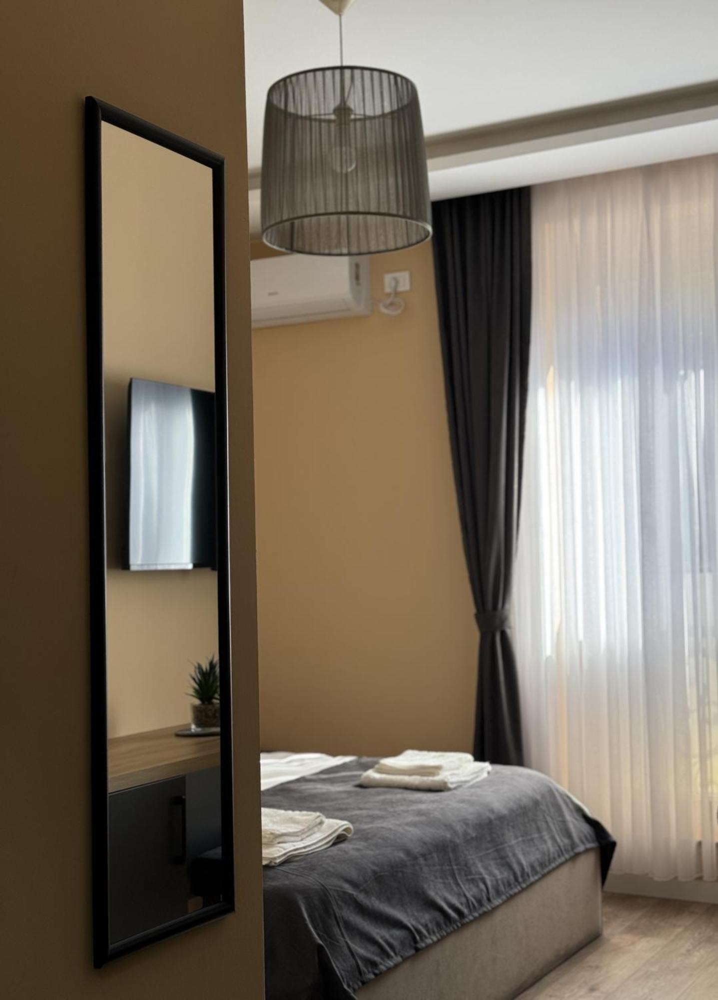 Midtown Prishtina Stays - Central Location Приштина Экстерьер фото